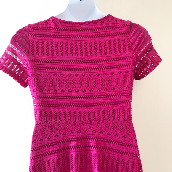 NWOT Lovely Fuchsia Pink Embroidered Below Knee Dress Size: M - Picture 8 of 13